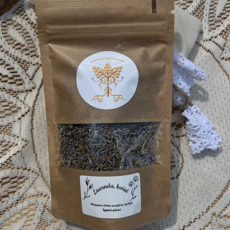 Lawenda suszona, kwiat lawendy na migrenę, menopauzę, nerwowość