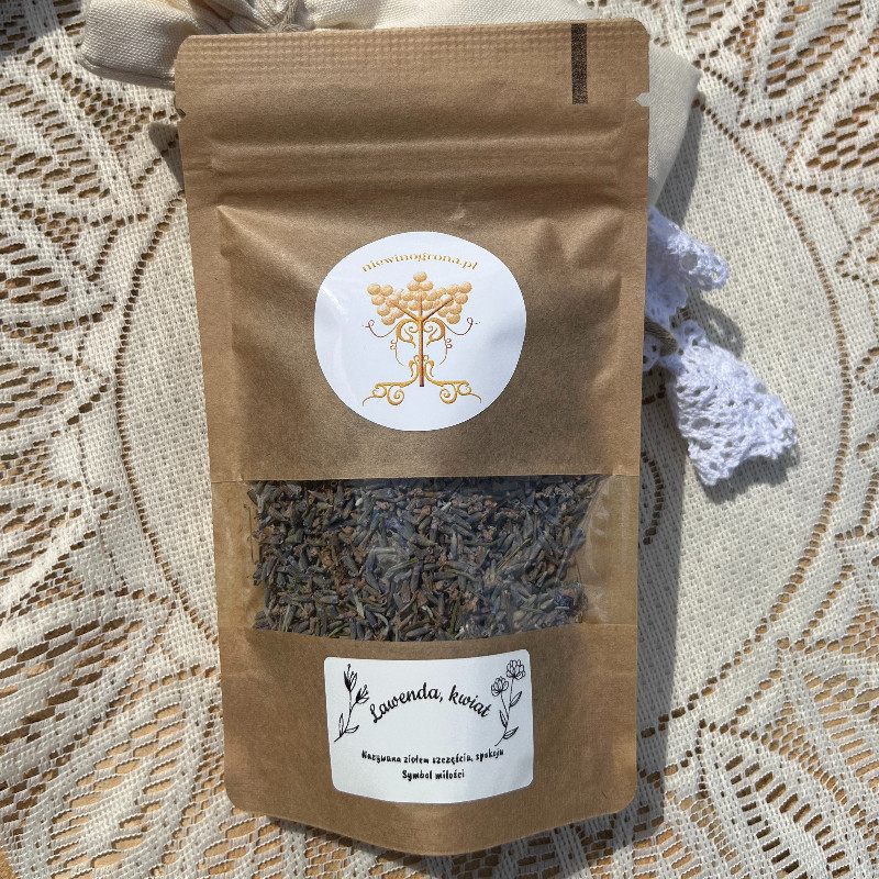 Lawenda suszona, kwiat lawendy na migrenę, menopauzę, nerwowość